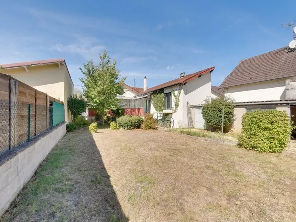 Vente exclusivité Pontault Combault Maison Bi familiale - terrain 425 m² - Proche gare et commodités