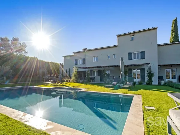 Propriété de charme proche village
