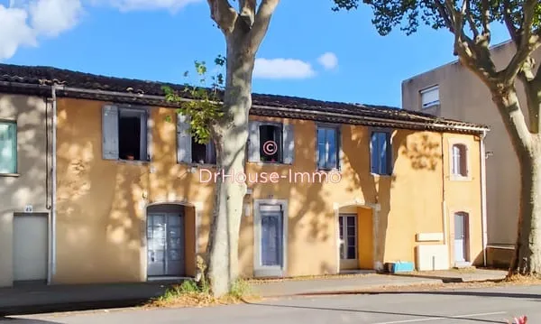 Immeuble de rapport avec 3 appartements et 1 local commercial Idéal investissement à Quillan