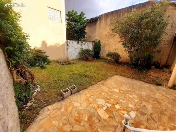 T3 - Centre ville - Terrasse et jardin