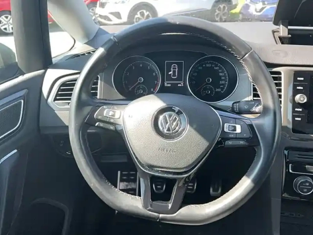 Volkswagen Golf Sportsvan 1.0 tsi 115 bvm6 — photo 6