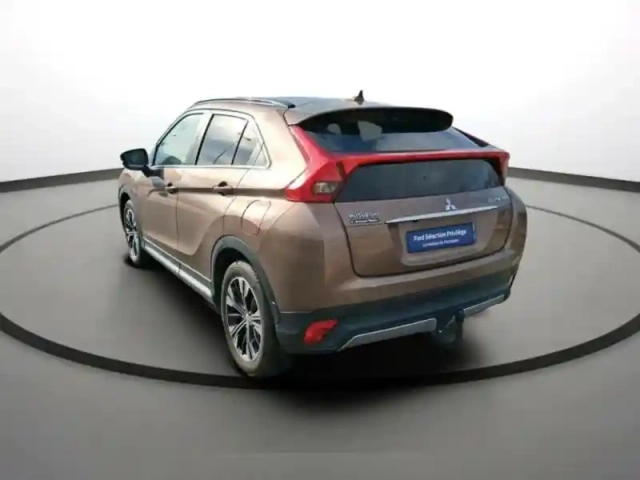 Mitsubishi Eclipse cross 1.5 mivec 163ch instyle 2wd cvt — photo 4