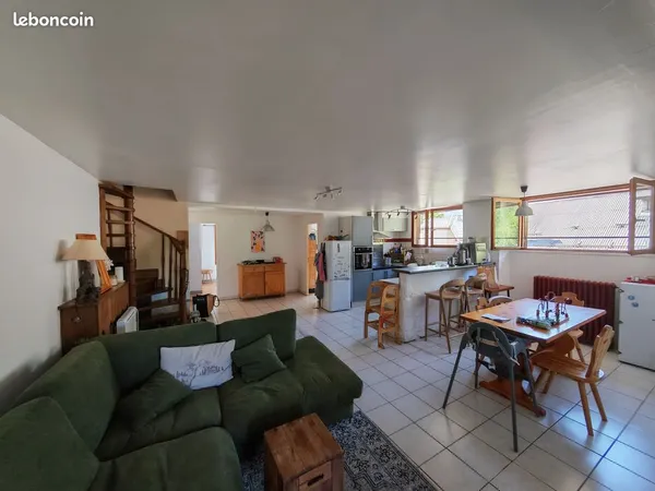 T4 duplex avec stationnement privatif