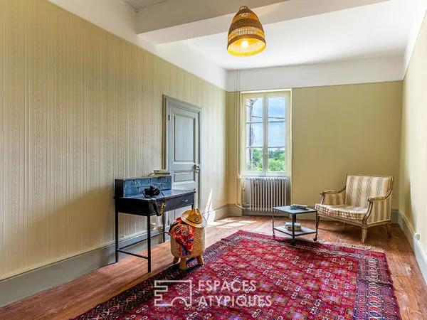 Maison de ville de charme avec garage et combles d'exception
