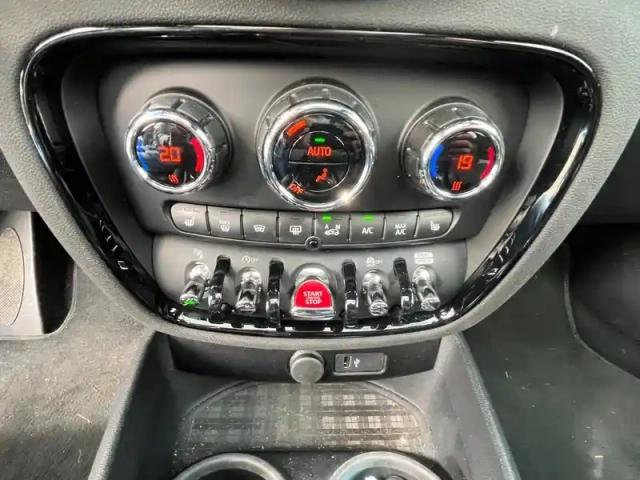 Mini Mini clubman cooper d 150ch edition premium plus bva8 — photo 15