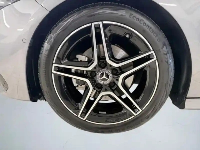 Mercedes Classe A 200 d amg line — photo 9