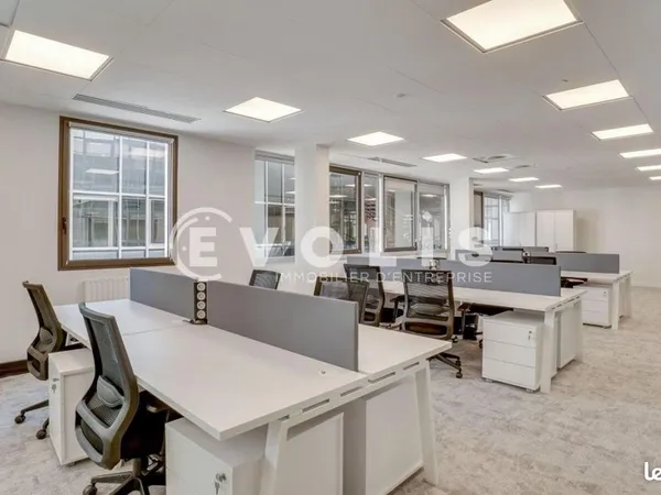 Bureau 58 m²
