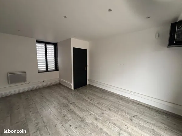 Bureau 31 m²