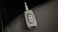 Renault Clio 1.5 dCi 100ch Evolution - 25 — photo 16