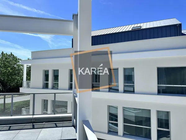 Local professionnel 184 m²