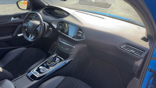 Peugeot 308 SW 1.5 BlueHDi 130 EAT8 - GT Line – 2021 – 98863 km – Diesel – Boîte Automatique — photo 29