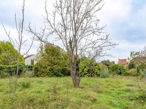 Maison Noisy Le Grand 4 pièce(s) 78 m2 - Terrain de 802m²