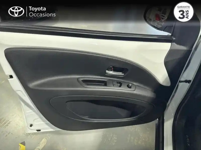Toyota Aygo X 1.0 vvt-i 72ch dynamic s-cvt my24 — photo 11