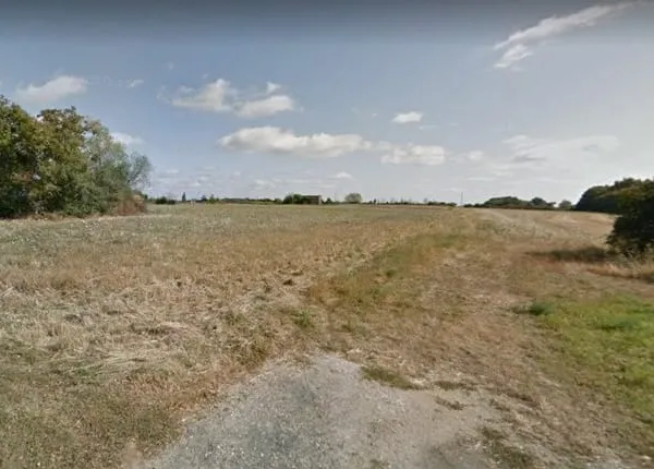 Terrain 465 m²