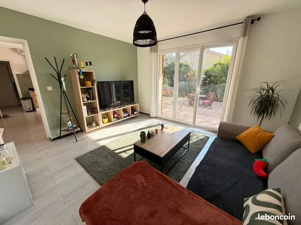Appartement meublé rénové avec grand jardin privatif