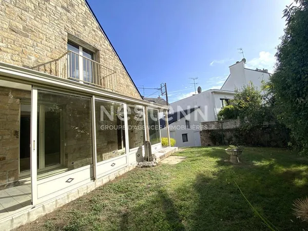 Maison à vendre à Vannes - Centre ville - Jardin - 3 chambres - Garages