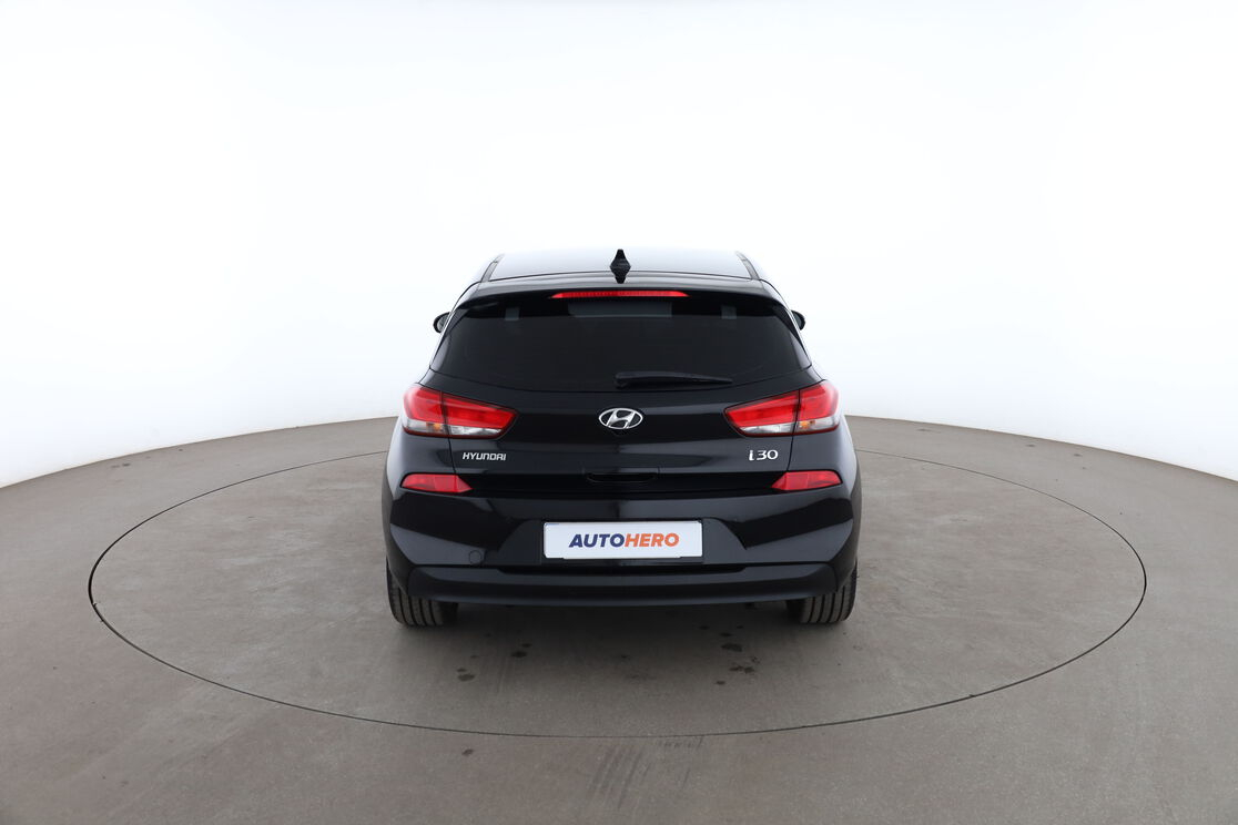 Hyundai i30 1.0 T-GDi Edition 1 — photo 4