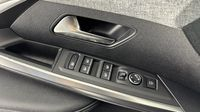 Peugeot 3008 1.2 Hybrid 136ch GT e-DCS6 — photo 28