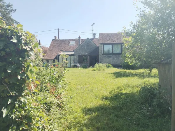 MAISON FAMILIALE À RÉNOVER – 120 M² – TERRAIN 866 M²