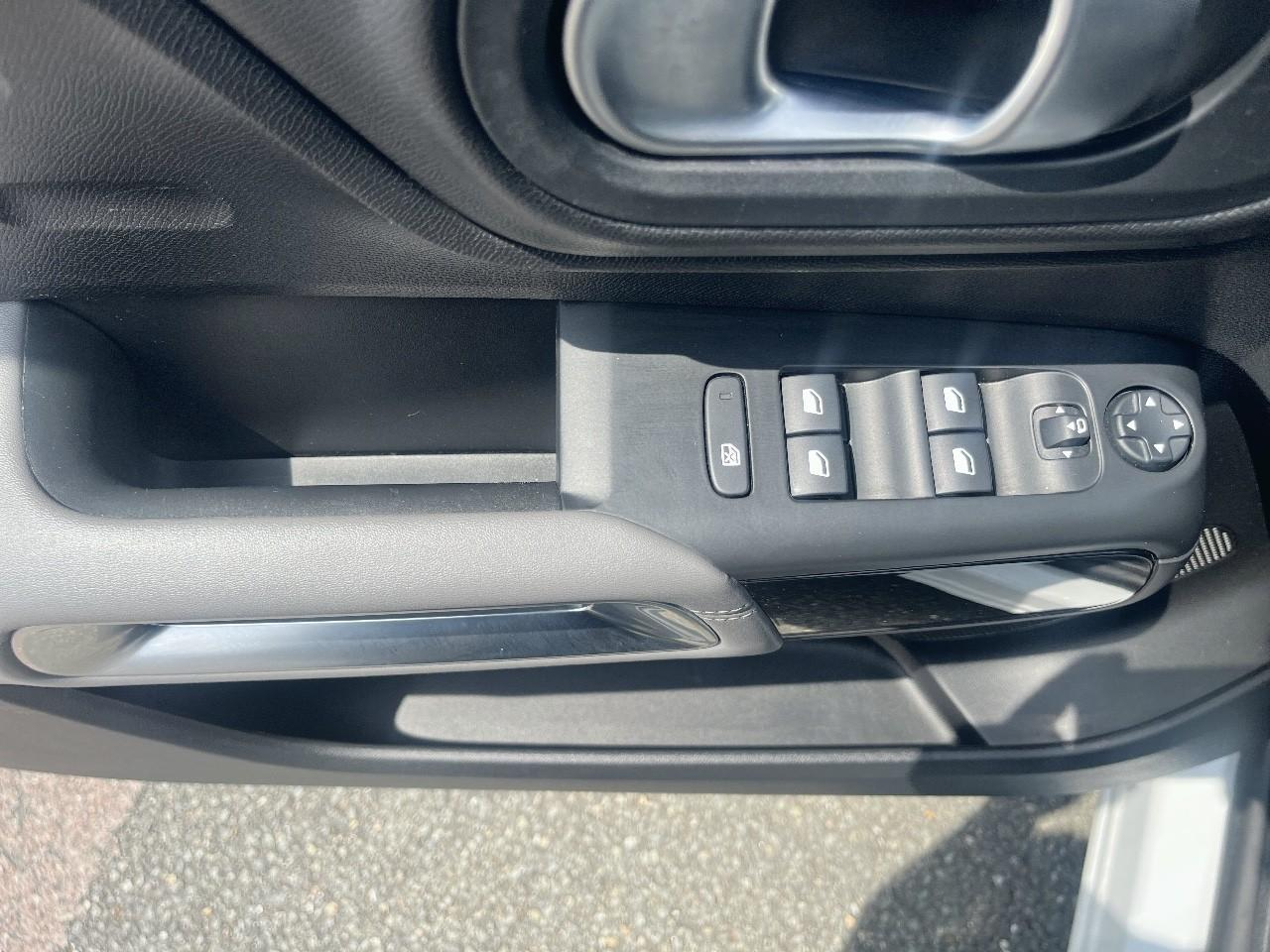 Citroën C5 Aircross hybride rechargeable 225 s&s e-eat8 shine — photo 22