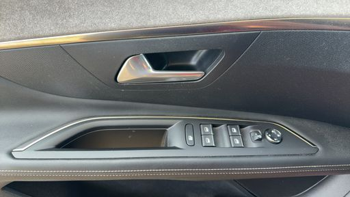 Peugeot 3008 1.5 BlueHDi 130 EAT8 - GT-Line – 2021 – 60050 km – Diesel – Boîte Automatique — photo 3