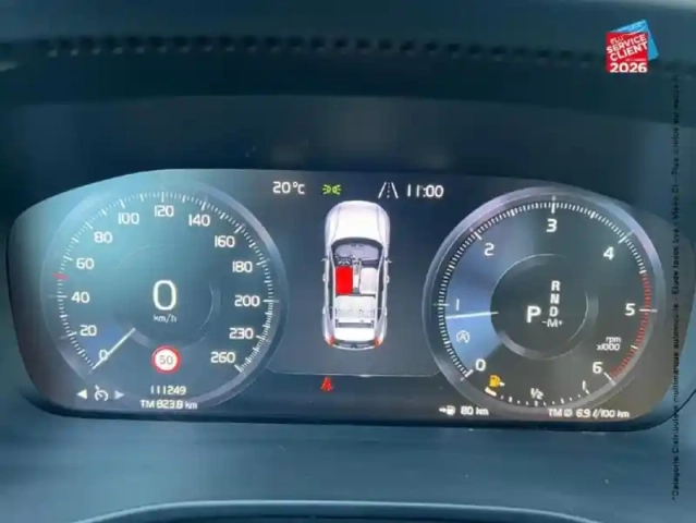 Volvo Xc40 d3 adblue 150ch momentum geartronic 8 — photo 12