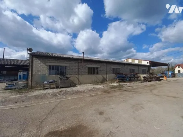 Local 450 m²