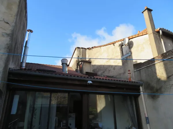 Grand appartement T5 avec terrasse dans le centre-ville