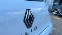 Renault Clio 1.5 dCi 100ch Evolution - 24 — photo 31