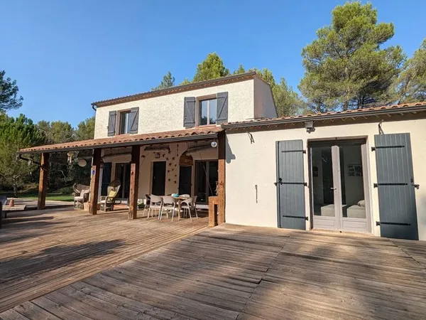 Maison de luxe 6 pièces 162 m²