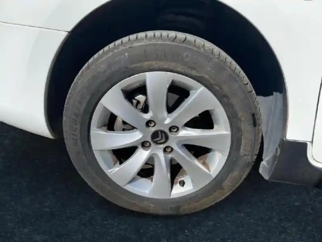 Citroën Berlingo bluehdi 100ch xtr + — photo 13