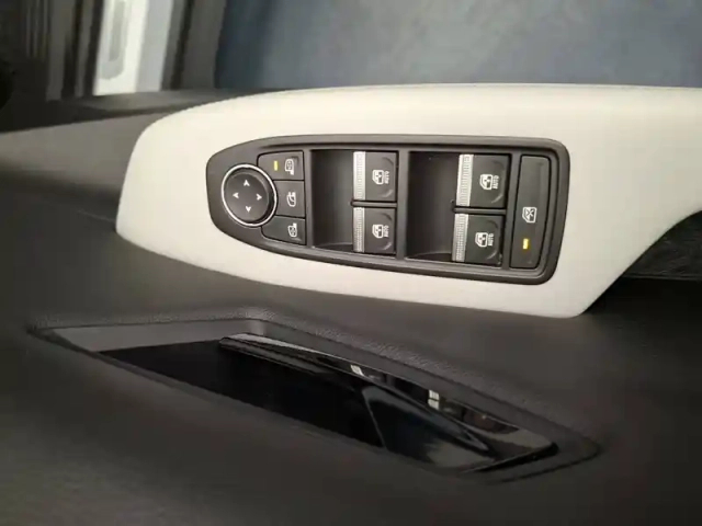 Renault Scenic e-tech electrique 220 ch grande autonomie — photo 18