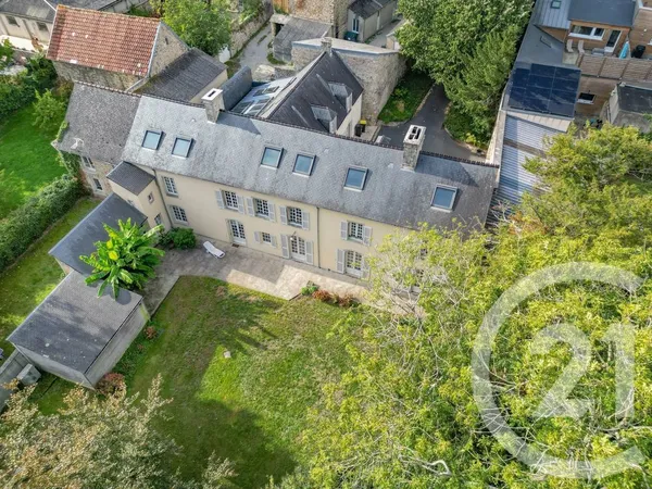 Maison 12 pièces 565 m²