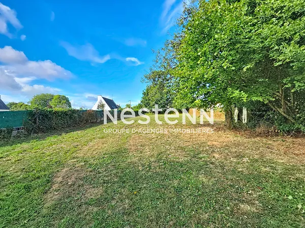 Terrain Constructible à vendre à Gourin - 881 m².