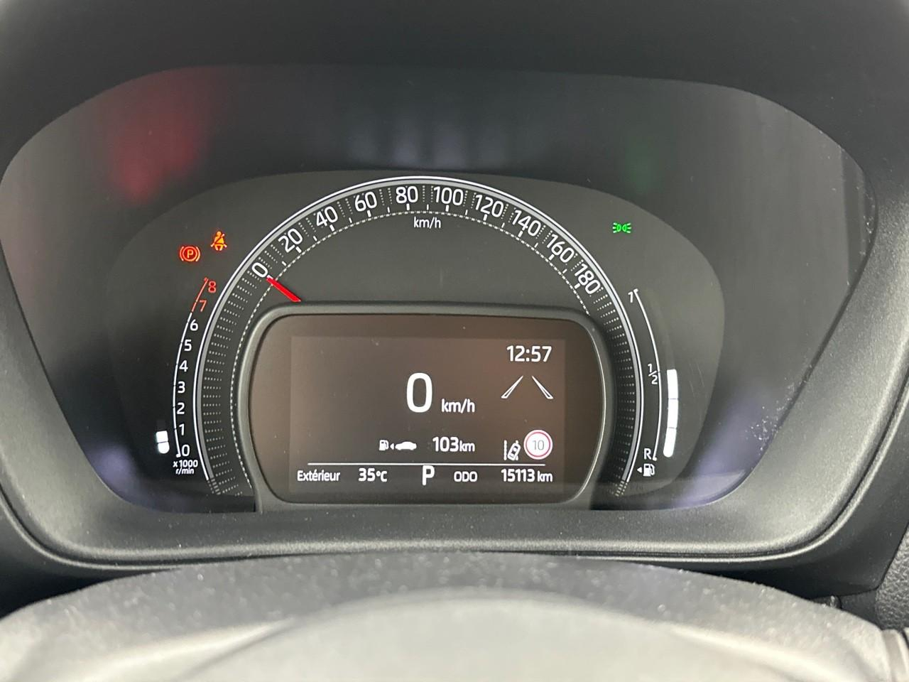 Toyota Aygo 1.0 vvt-i 72 s-cvt design — photo 21