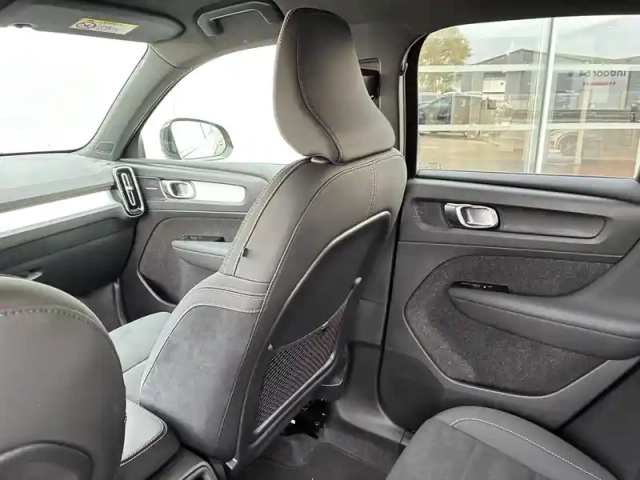 Volvo Xc40 b3 163 ch dct7 — photo 33