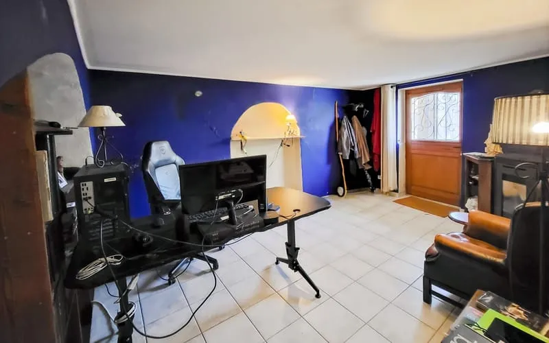 Photo 6