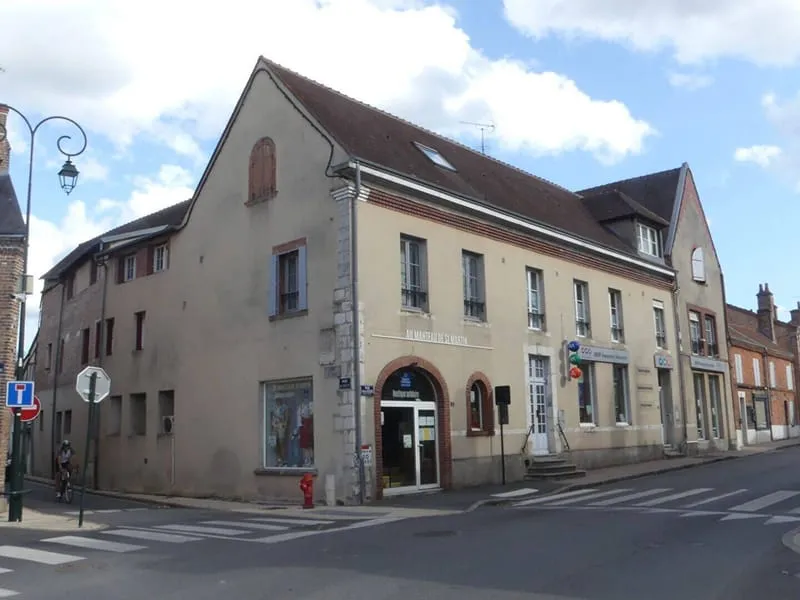 Photo 1