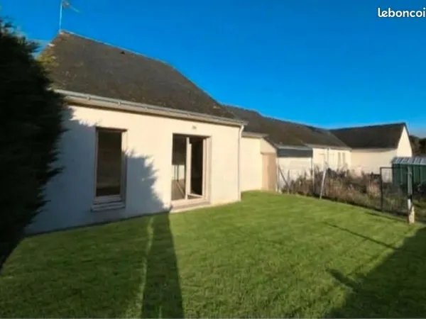 Maison / Pavillon T4 de 89 m² avec jardin - Parçay-les-Pins (Noyant-Villages)