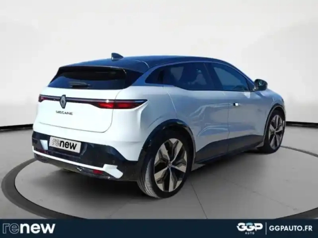 Renault Megane e-tech electric ev60 220ch techno optimum charge — photo 5