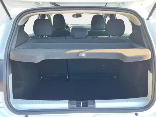 Dacia Sandero 1.0 sce 65ch essential — photo 9