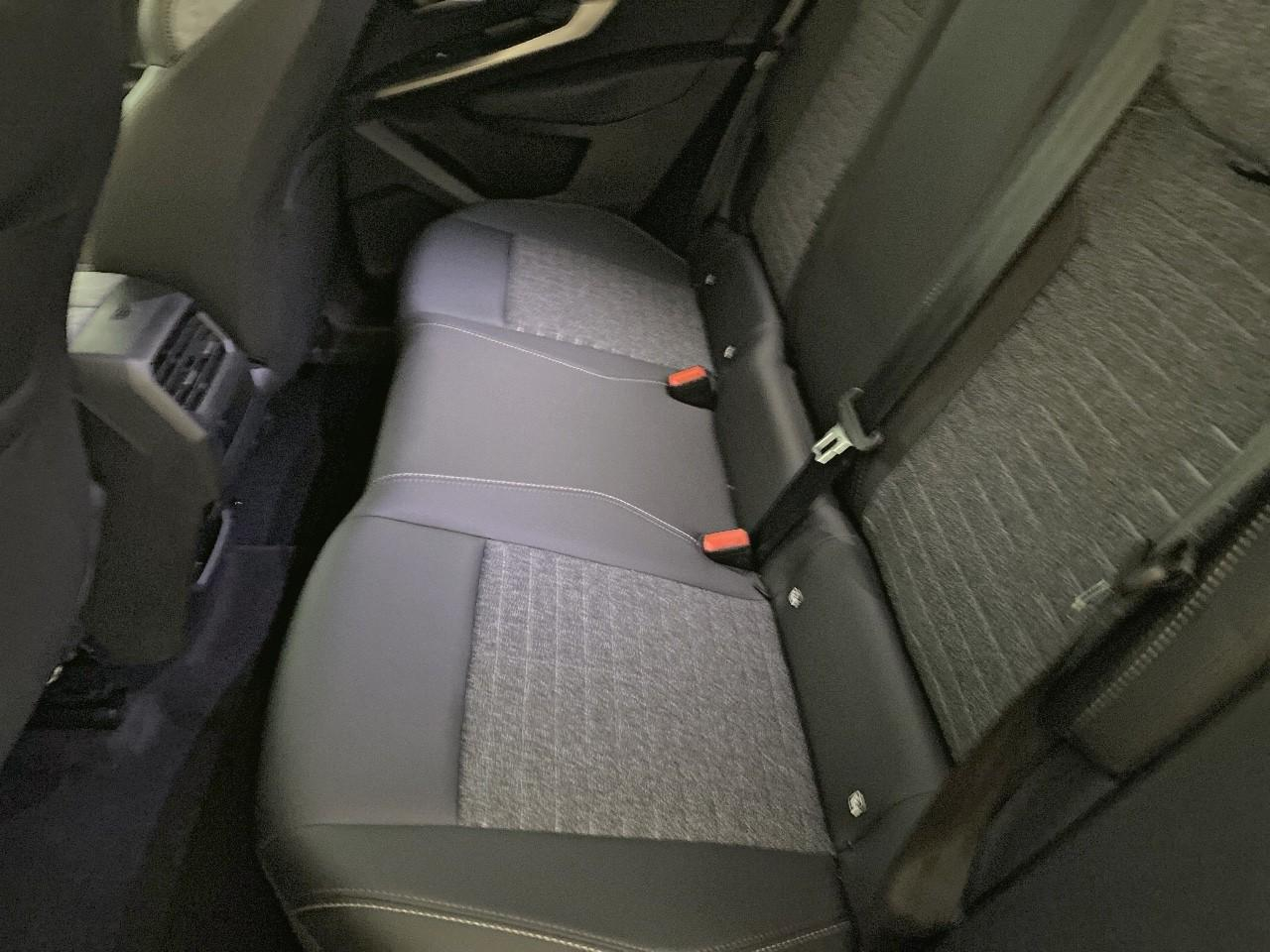 Peugeot 3008 hybrid 145 e-dcs6 allure — photo 10