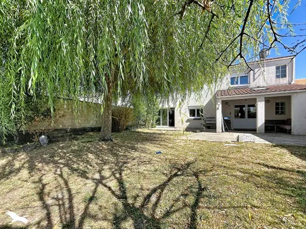 Maison 5 pièces 141 m²