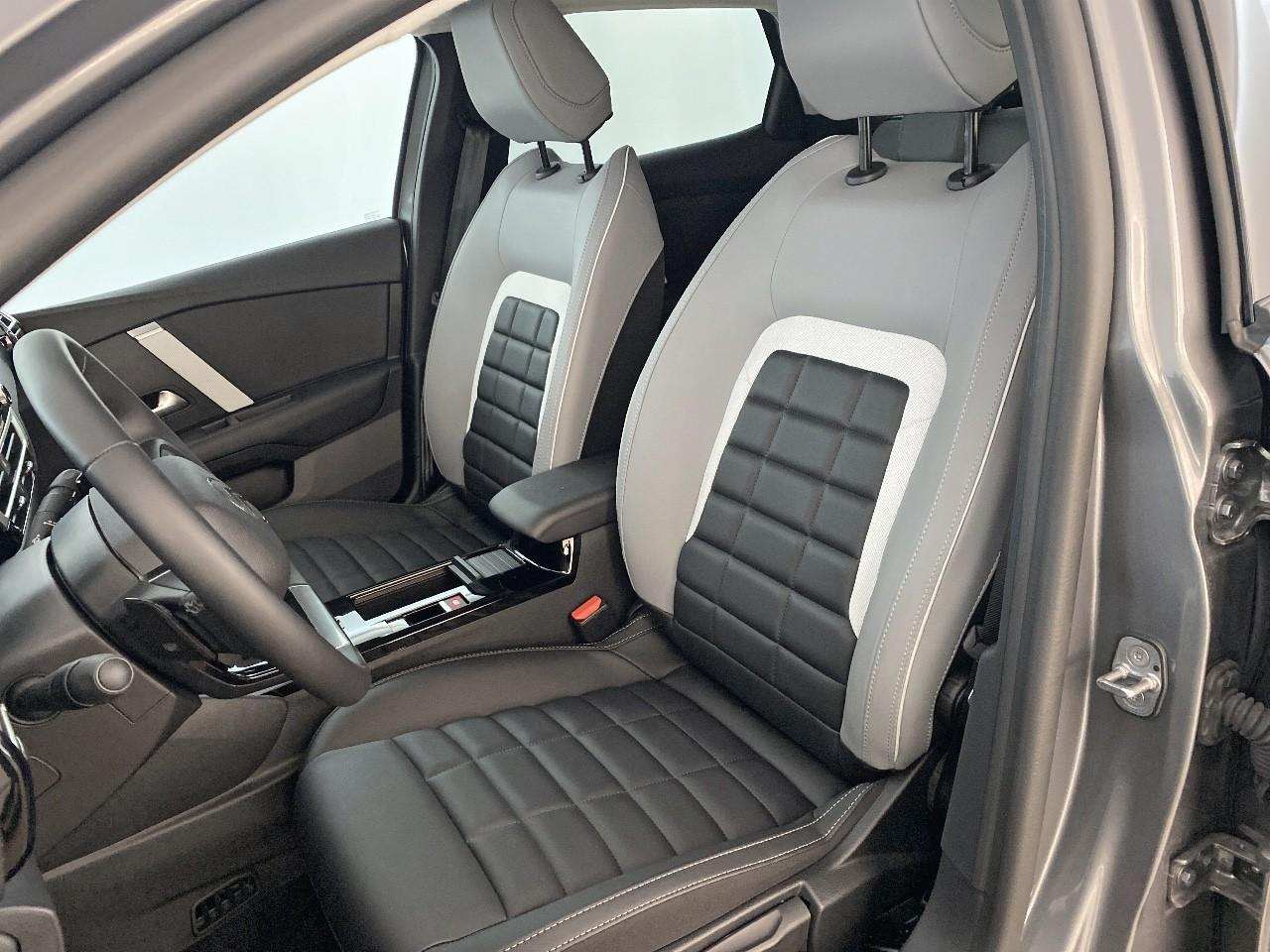 Citroën C4 hybride 145 ch e-dcs6 max — photo 9