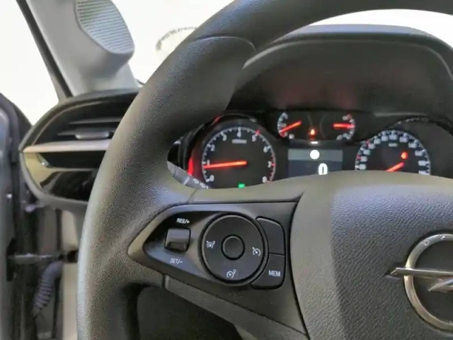Opel Corsa 1.2 turbo 100 ch bvm6 — photo 36