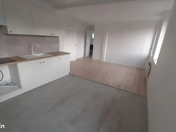 T2 43 m² en centre-ville Pont-Saint-Pierre