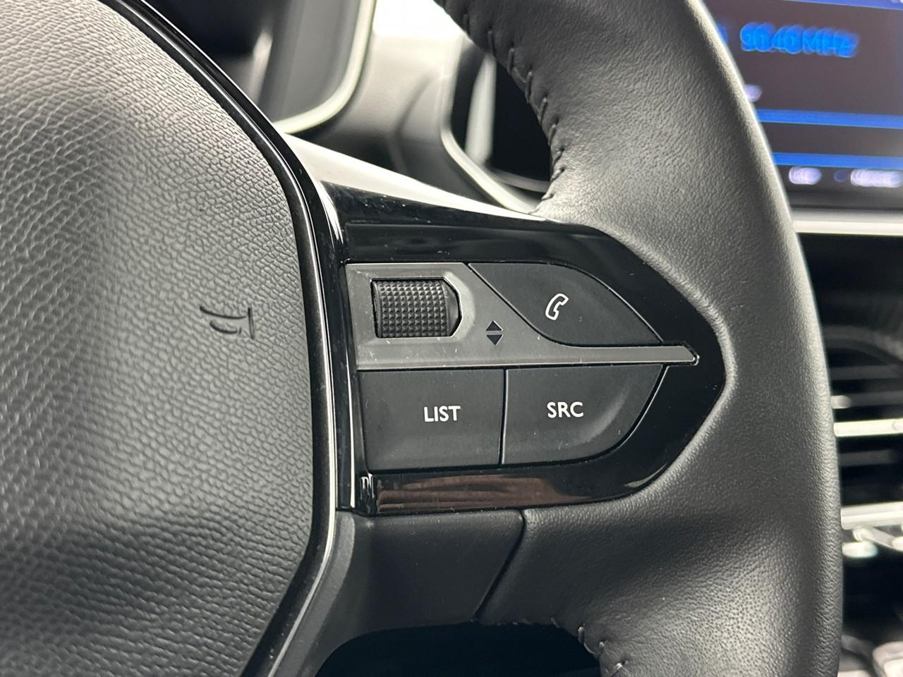 Peugeot 2008 puretech 100 s&s bvm6 allure pack — photo 19