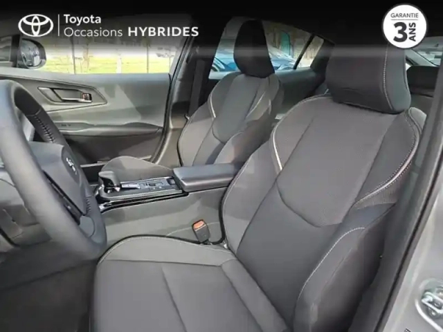 Toyota Prius rechargeable 2.0 hybride rechargeable 223ch design (sans toit panoramique) — photo 3