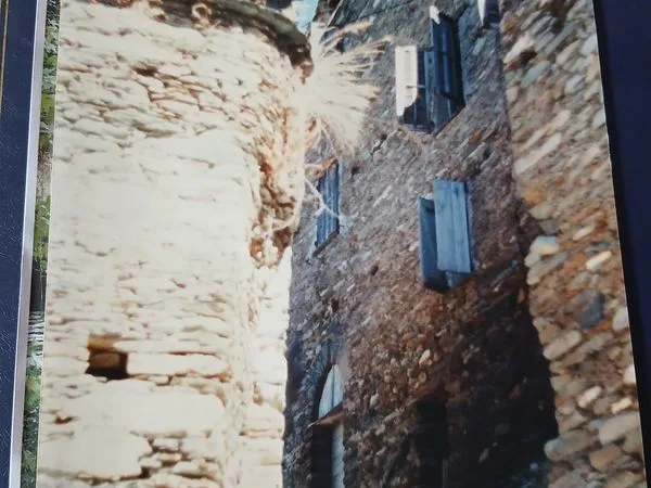 Maison de village en pierre à réhabiliter - Monte (Haute-Corse)