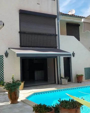 Maison 145 m2 Piscine Nombreuses dépendances Fleury d'Aude